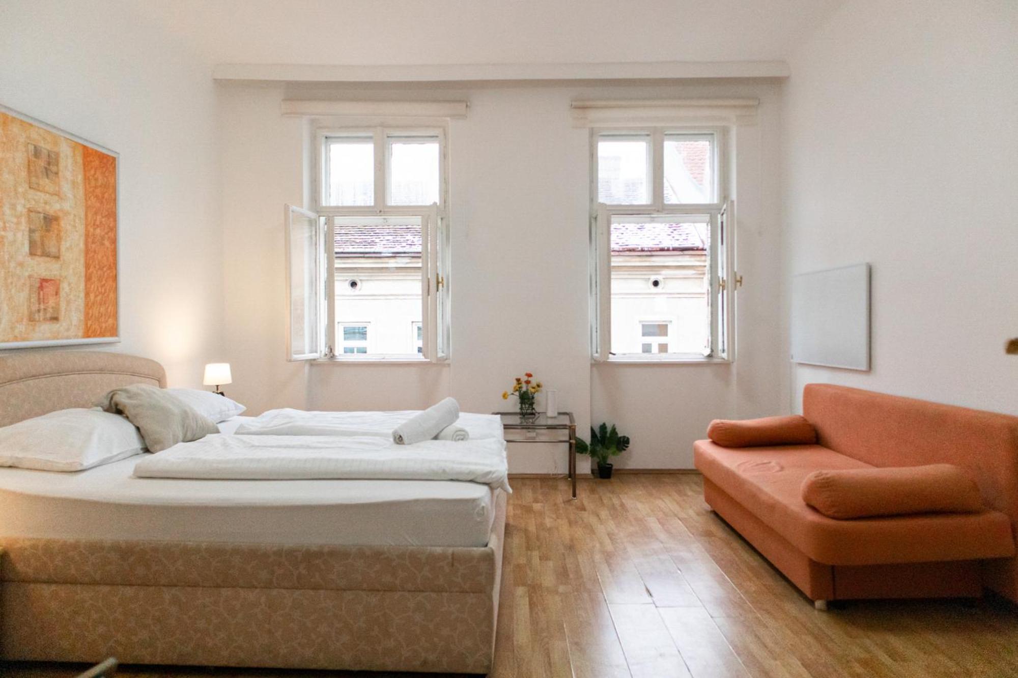 Budget City Stay - Near Wiener Stadthalle Ideal For Longstays Eksteriør bilde